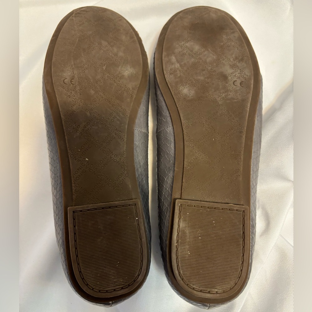 Vionic Julieta Scalloped Detail Snake Print Gray Arch Support Slip On Size 9.5 - Picture 10 of 10